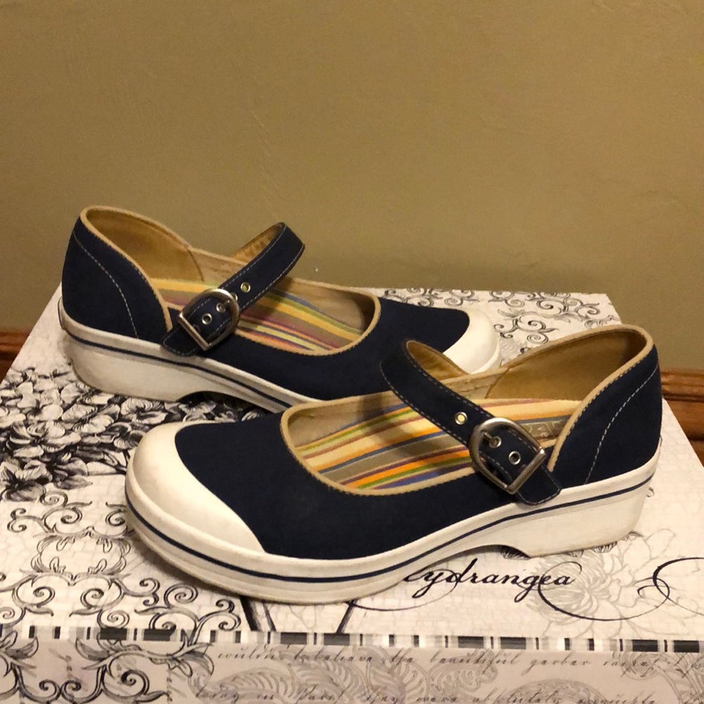 Dansko MaryJanes